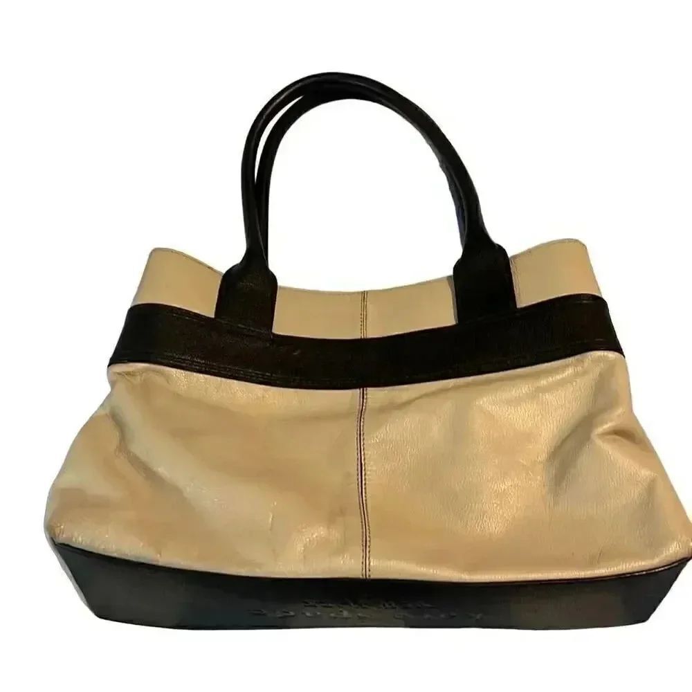 Kate Spade handbag with Bo. - Picture 4 of 5